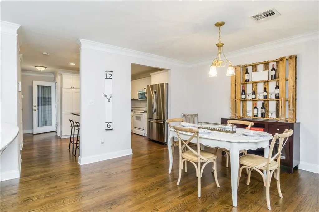 301 Masons Creek Circle, Atlanta, Georgia 30350, 3 Bedrooms Bedrooms, ,2 BathroomsBathrooms,Residential,Sold,301 Masons Creek Circle,5969024