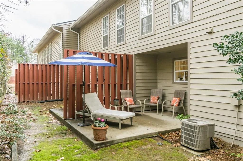 301 Masons Creek Circle, Atlanta, Georgia 30350, 3 Bedrooms Bedrooms, ,2 BathroomsBathrooms,Residential,Sold,301 Masons Creek Circle,5969024