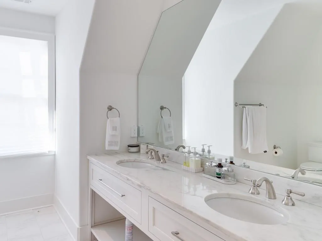 4556 Stella Drive, Atlanta, Georgia 30327, 6 Bedrooms Bedrooms, ,5 BathroomsBathrooms,Residential,Sold,4556 Stella Drive,6605258