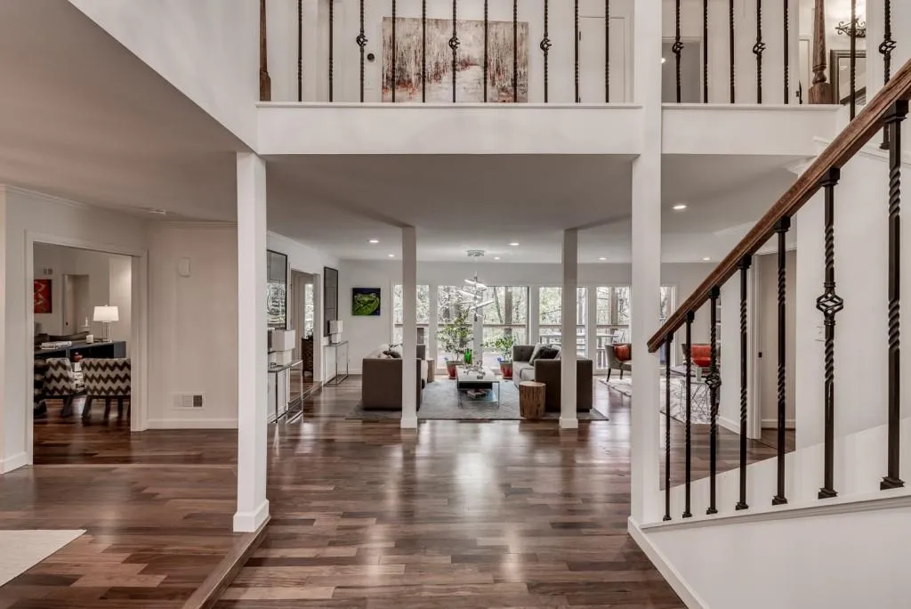 160 Huntcliff Point, Sandy Springs, Georgia 30350, 4 Bedrooms Bedrooms, ,4 BathroomsBathrooms,Residential,Sold,160 Huntcliff Point,6098338