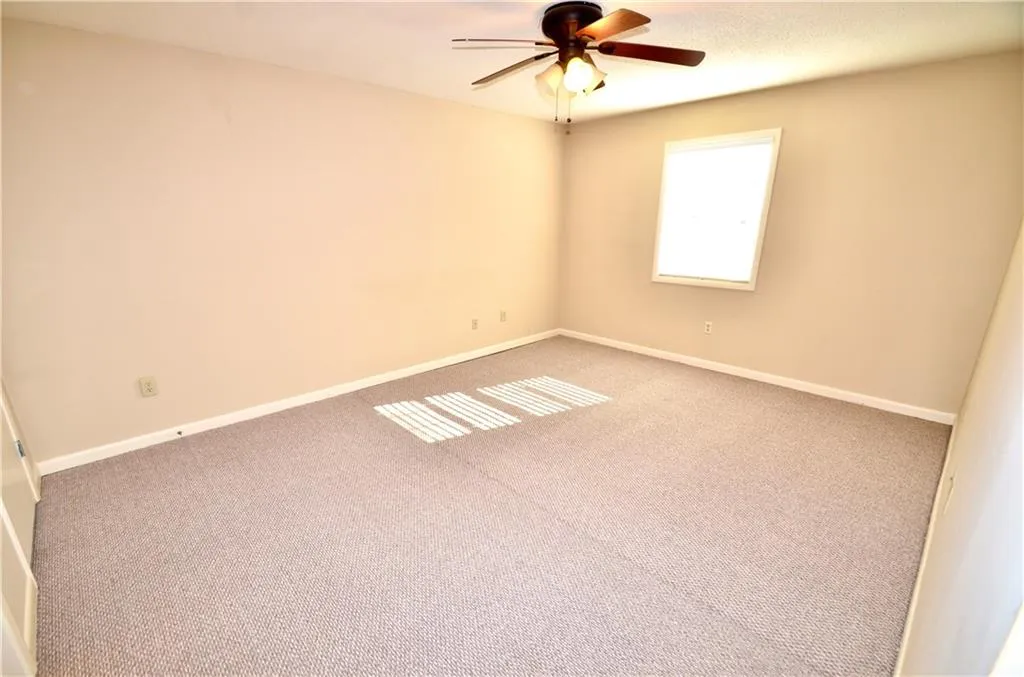 6900 Roswell Road Unit Q27, Atlanta, Georgia 30328, 2 Bedrooms Bedrooms, ,2 BathroomsBathrooms,Residential,Sold,6900 Roswell Road Unit Q27,6662707