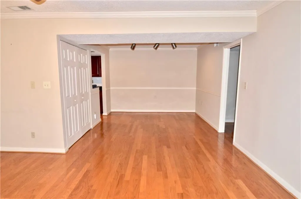 6900 Roswell Road Unit Q27, Atlanta, Georgia 30328, 2 Bedrooms Bedrooms, ,2 BathroomsBathrooms,Residential,Sold,6900 Roswell Road Unit Q27,6662707