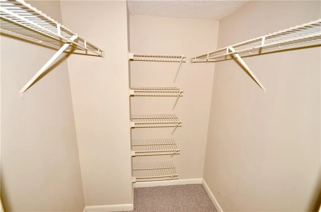 6900 Roswell Road Unit Q27, Atlanta, Georgia 30328, 2 Bedrooms Bedrooms, ,2 BathroomsBathrooms,Residential,Sold,6900 Roswell Road Unit Q27,6662707