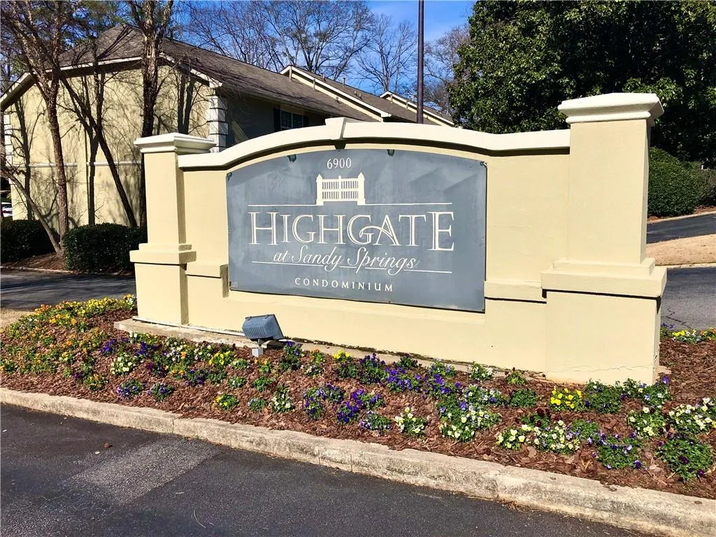6900 Roswell Road Unit Q27, Atlanta, Georgia 30328, 2 Bedrooms Bedrooms, ,2 BathroomsBathrooms,Residential,Sold,6900 Roswell Road Unit Q27,6662707
