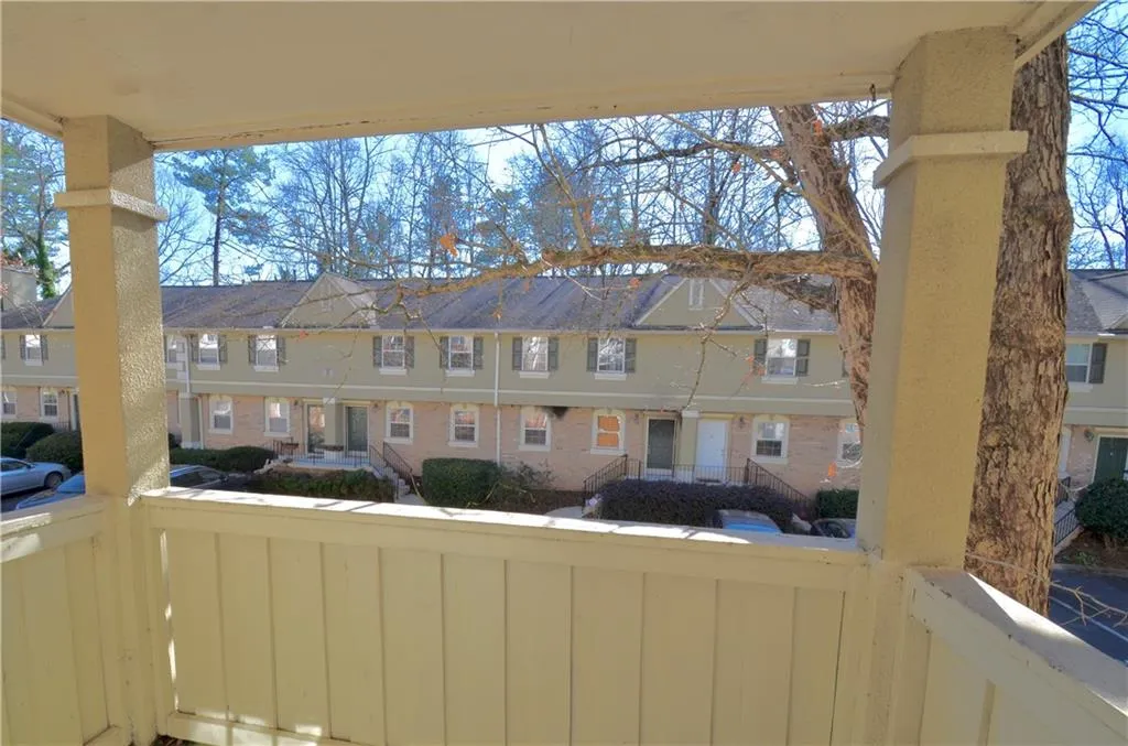 6900 Roswell Road Unit Q27, Atlanta, Georgia 30328, 2 Bedrooms Bedrooms, ,2 BathroomsBathrooms,Residential,Sold,6900 Roswell Road Unit Q27,6662707