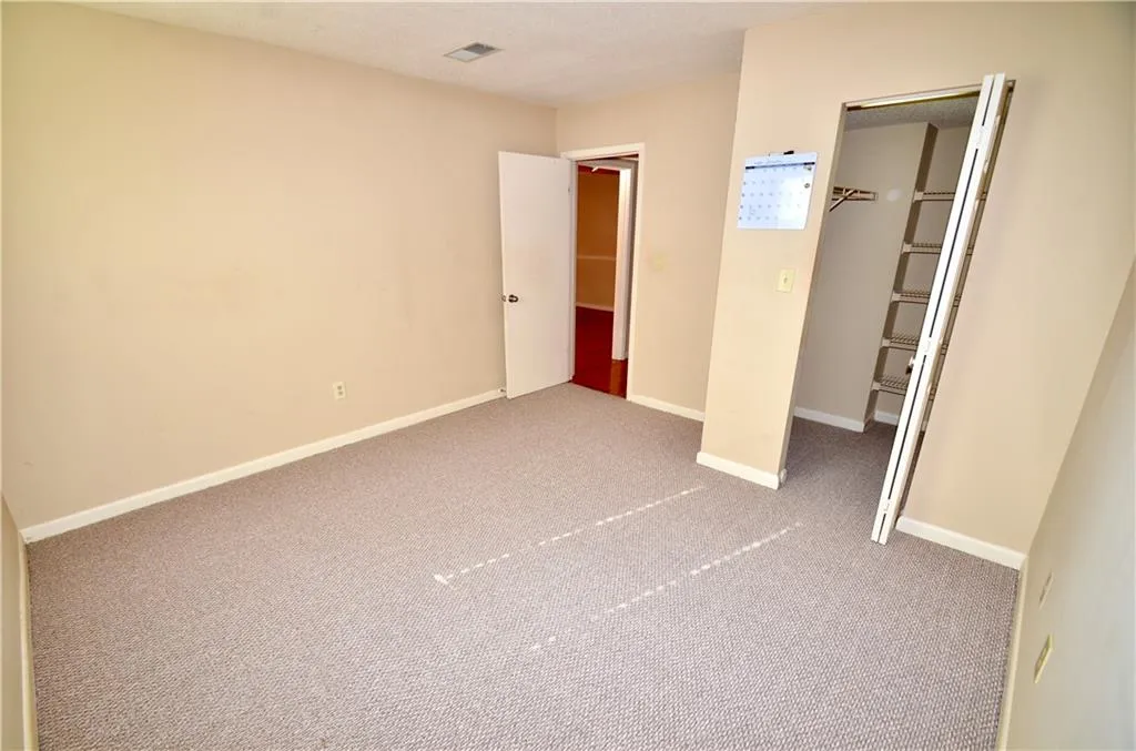 6900 Roswell Road Unit Q27, Atlanta, Georgia 30328, 2 Bedrooms Bedrooms, ,2 BathroomsBathrooms,Residential,Sold,6900 Roswell Road Unit Q27,6662707