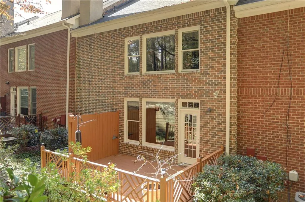 11 Carrington Way, Atlanta, Georgia 30328, 3 Bedrooms Bedrooms, ,3 BathroomsBathrooms,Residential,Sold,11 Carrington Way,6643851