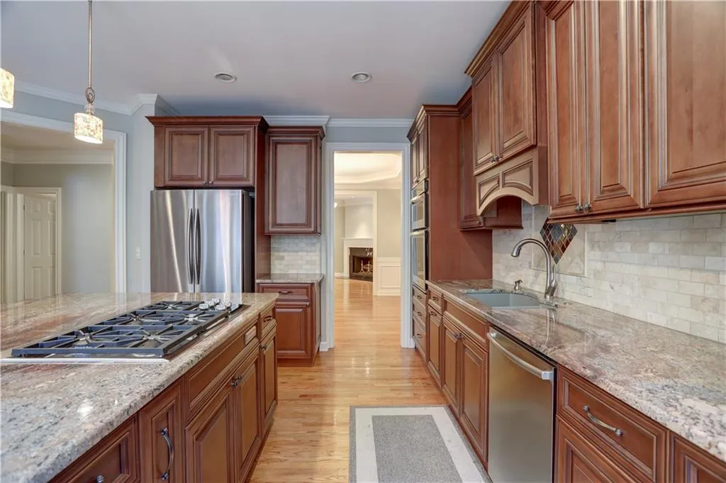 11 Carrington Way, Atlanta, Georgia 30328, 3 Bedrooms Bedrooms, ,3 BathroomsBathrooms,Residential,Sold,11 Carrington Way,6643851