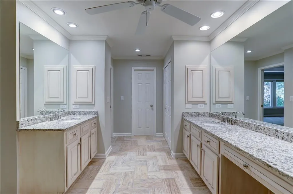 11 Carrington Way, Atlanta, Georgia 30328, 3 Bedrooms Bedrooms, ,3 BathroomsBathrooms,Residential,Sold,11 Carrington Way,6643851