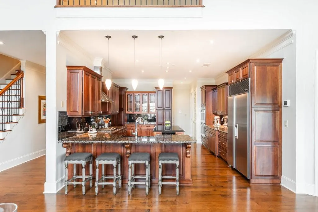 6060 City Walk Lane Unit 403, Sandy Springs, Georgia 30328, 3 Bedrooms Bedrooms, ,3 BathroomsBathrooms,Residential,Sold,6060 City Walk Lane Unit 403,7254965