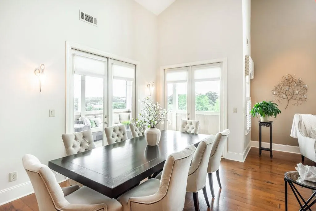 6060 City Walk Lane Unit 403, Sandy Springs, Georgia 30328, 3 Bedrooms Bedrooms, ,3 BathroomsBathrooms,Residential,Sold,6060 City Walk Lane Unit 403,7254965