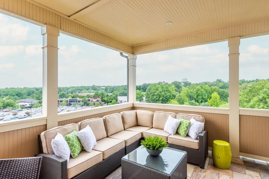 6060 City Walk Lane Unit 403, Sandy Springs, Georgia 30328, 3 Bedrooms Bedrooms, ,3 BathroomsBathrooms,Residential,Sold,6060 City Walk Lane Unit 403,7254965