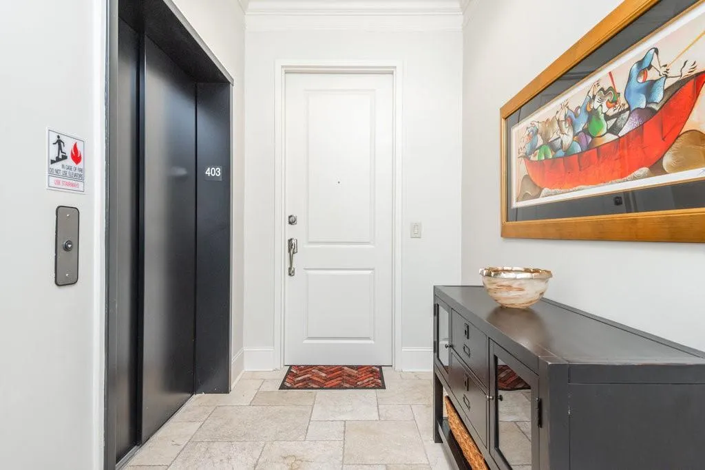 6060 City Walk Lane Unit 403, Sandy Springs, Georgia 30328, 3 Bedrooms Bedrooms, ,3 BathroomsBathrooms,Residential,Sold,6060 City Walk Lane Unit 403,7254965