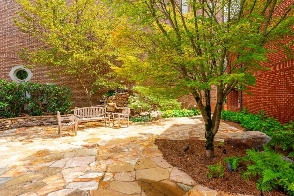 6060 City Walk Lane Unit 403, Sandy Springs, Georgia 30328, 3 Bedrooms Bedrooms, ,3 BathroomsBathrooms,Residential,Sold,6060 City Walk Lane Unit 403,7254965