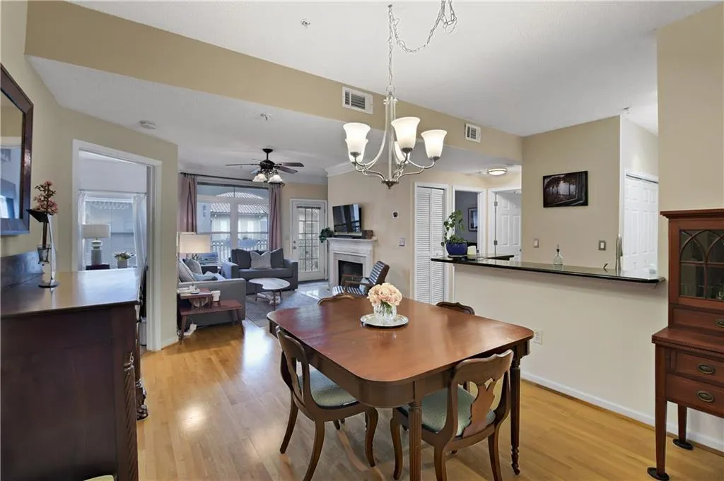 955 Juniper Street Ne Unit 4324, Atlanta, Georgia 30309, 2 Bedrooms Bedrooms, ,2 BathroomsBathrooms,Residential,For Sale,955 Juniper Street Ne Unit 4324,7628522