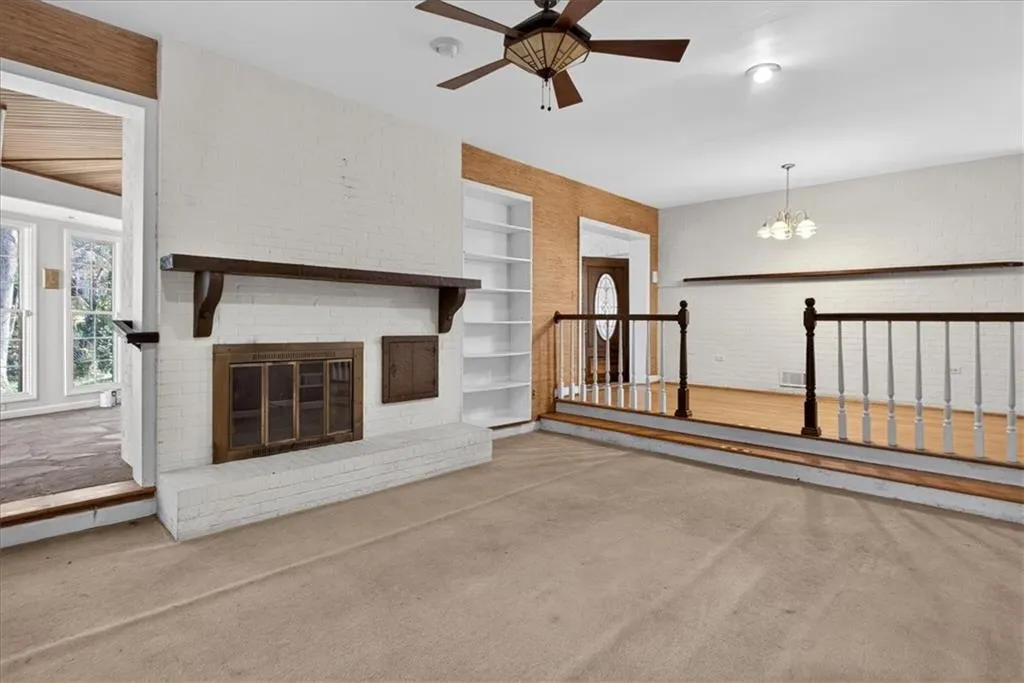 561 Bridgewater Drive, Atlanta, Georgia 30328, 4 Bedrooms Bedrooms, ,2 BathroomsBathrooms,Residential,For Sale,561 Bridgewater Drive,7705936