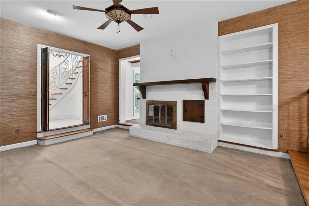 561 Bridgewater Drive, Atlanta, Georgia 30328, 4 Bedrooms Bedrooms, ,2 BathroomsBathrooms,Residential,For Sale,561 Bridgewater Drive,7705936