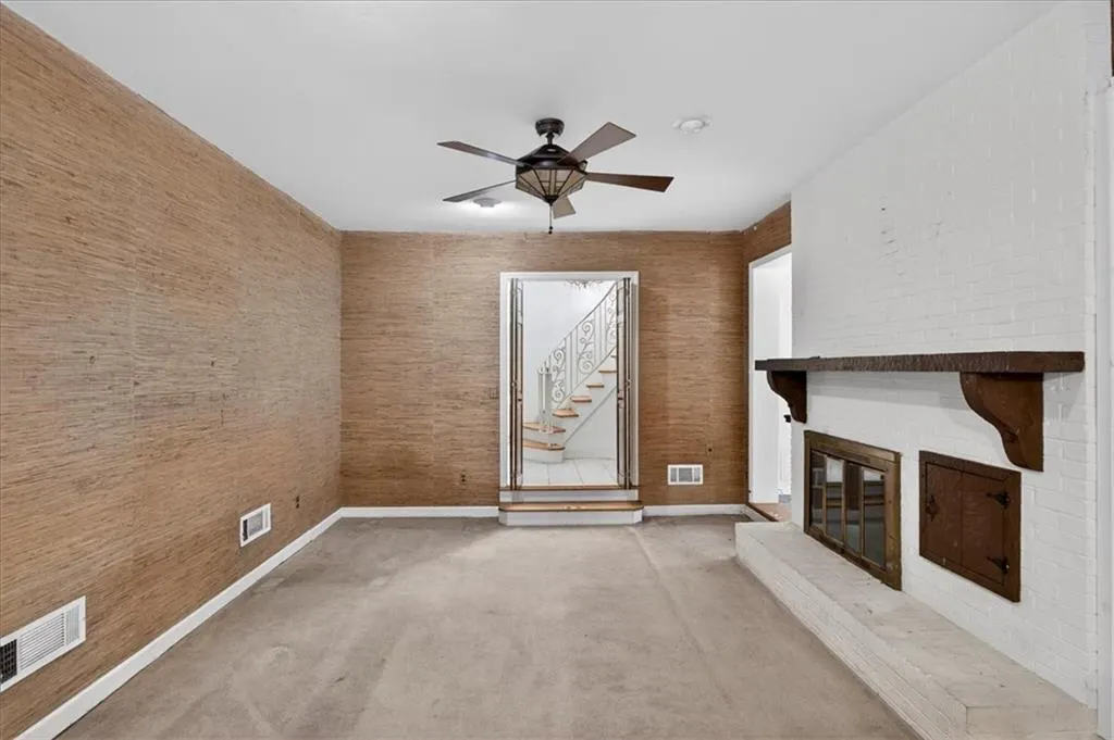 561 Bridgewater Drive, Atlanta, Georgia 30328, 4 Bedrooms Bedrooms, ,2 BathroomsBathrooms,Residential,For Sale,561 Bridgewater Drive,7705936