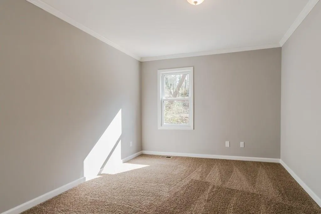 240 River Springs Drive, Sandy Springs, Georgia 30328, 5 Bedrooms Bedrooms, ,4 BathroomsBathrooms,Residential,Sold,240 River Springs Drive,5758275