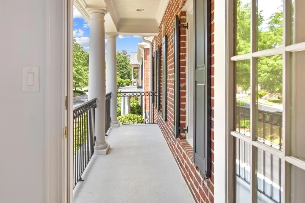325 Enclave Circle, Sandy Springs, Georgia 30342, 5 Bedrooms Bedrooms, ,4 BathroomsBathrooms,Residential,Sold,325 Enclave Circle,6940905