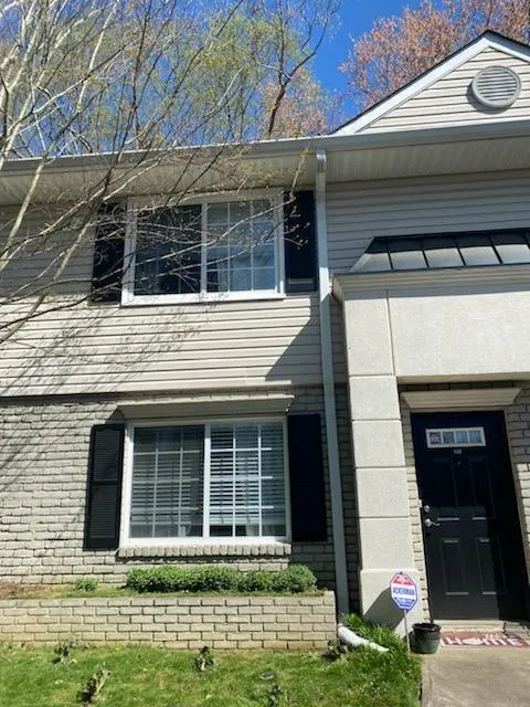 6940 Roswell Road Unit 12e, Sandy Springs, Georgia 30328, 2 Bedrooms Bedrooms, ,1 BathroomBathrooms,Residential,Sold,6940 Roswell Road Unit 12e,6864227