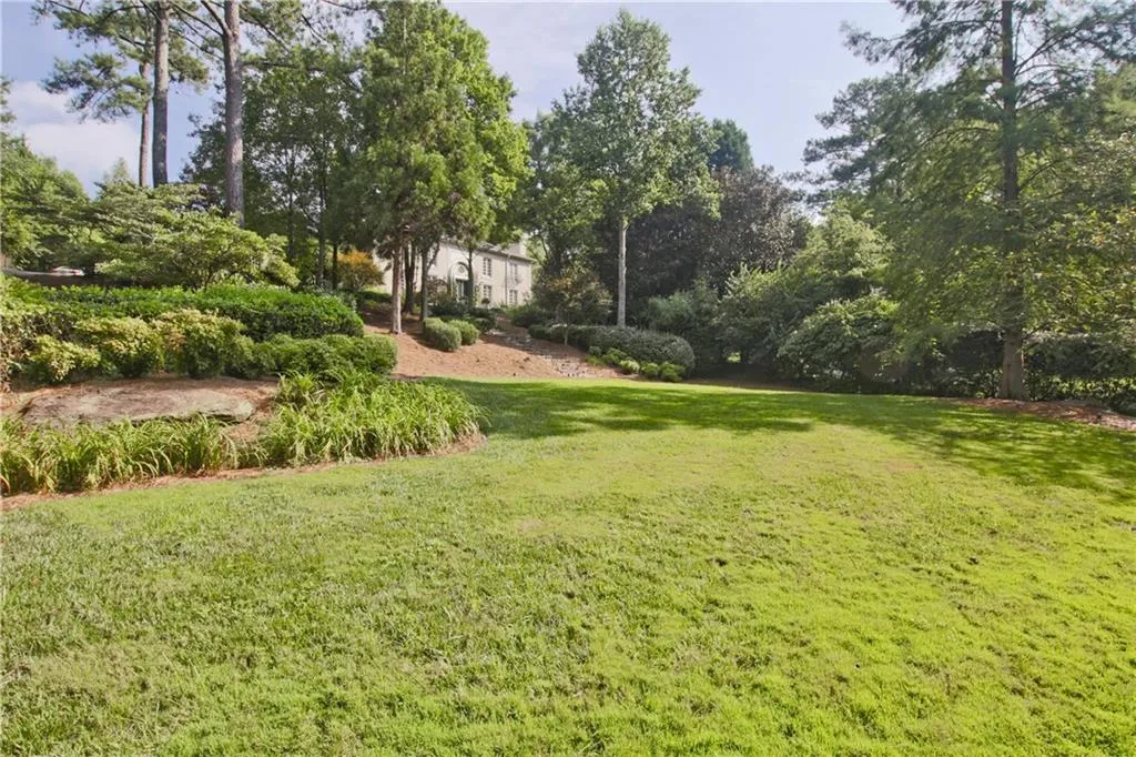 1233 Swims Valley Drive Nw, Atlanta, Georgia 30327, 6 Bedrooms Bedrooms, ,6 BathroomsBathrooms,Residential,Sold,1233 Swims Valley Drive Nw,5887230