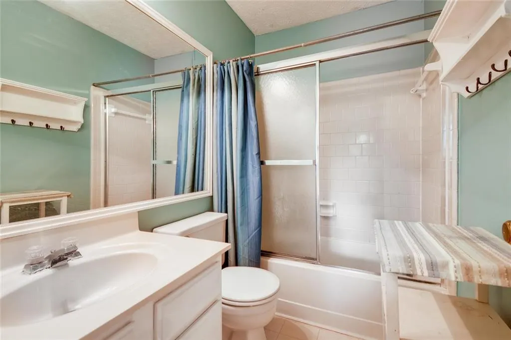 1102 Wedgewood Way, Sandy Springs, Georgia 30350, 2 Bedrooms Bedrooms, ,2 BathroomsBathrooms,Residential,Sold,1102 Wedgewood Way,6582295