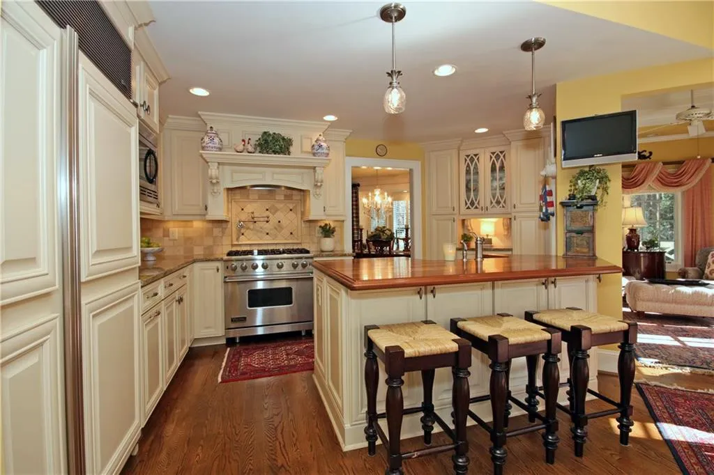 1605 Chevron Way, Atlanta, Georgia 30350, 4 Bedrooms Bedrooms, ,4 BathroomsBathrooms,Residential,Sold,1605 Chevron Way,5657105