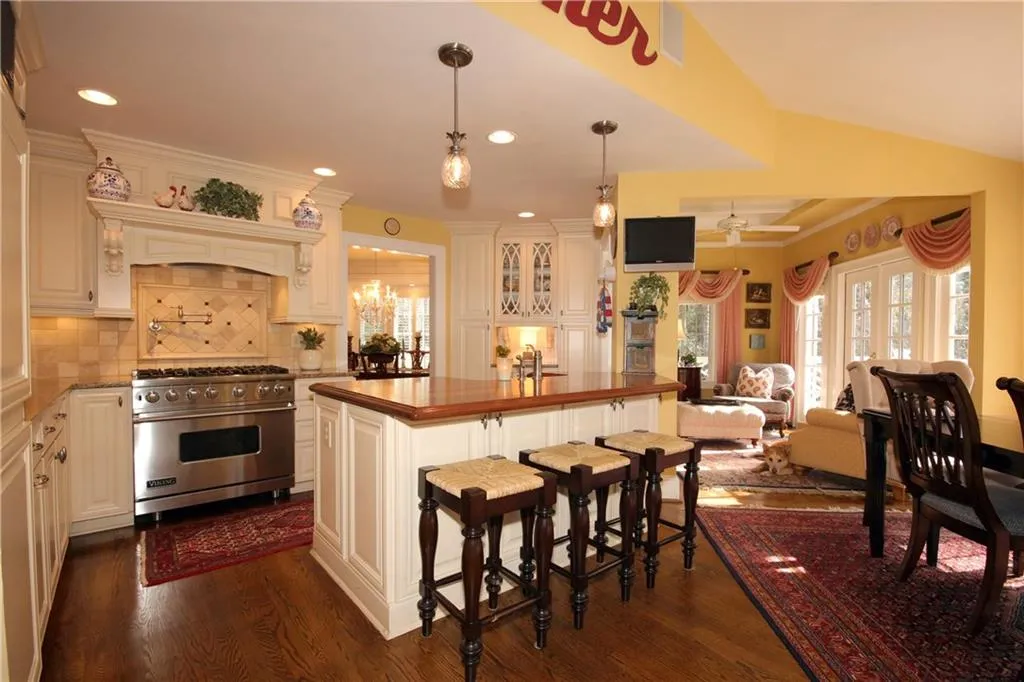 1605 Chevron Way, Atlanta, Georgia 30350, 4 Bedrooms Bedrooms, ,4 BathroomsBathrooms,Residential,Sold,1605 Chevron Way,5657105