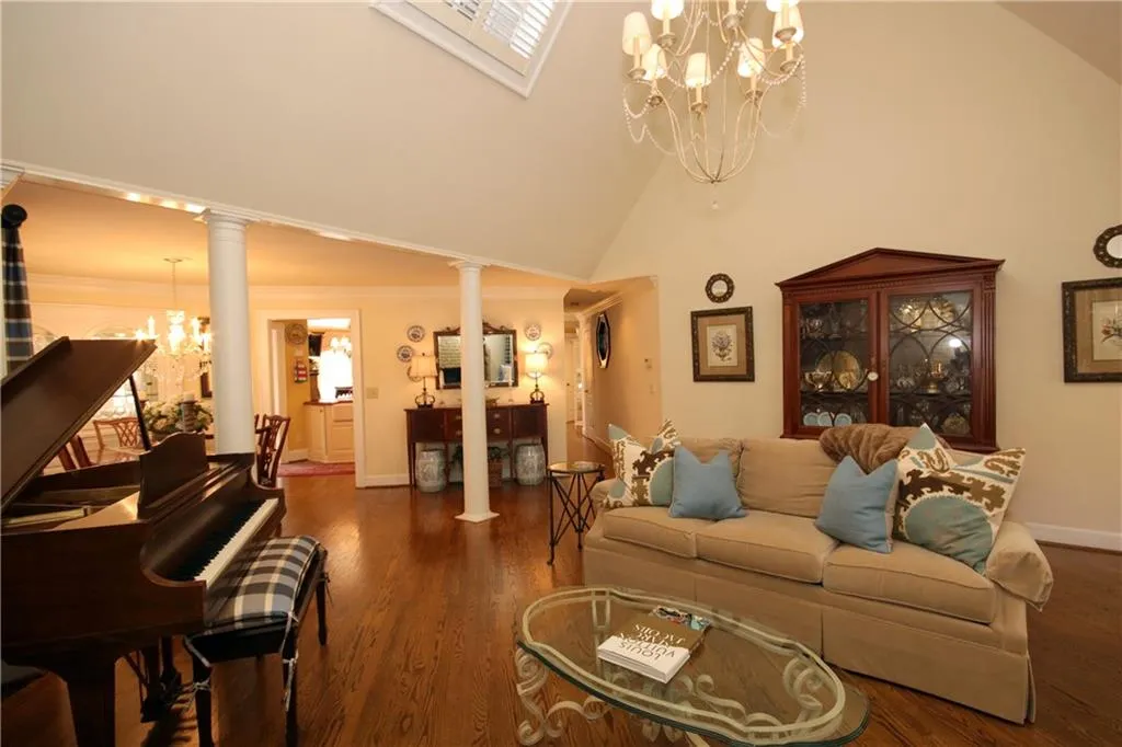 1605 Chevron Way, Atlanta, Georgia 30350, 4 Bedrooms Bedrooms, ,4 BathroomsBathrooms,Residential,Sold,1605 Chevron Way,5657105