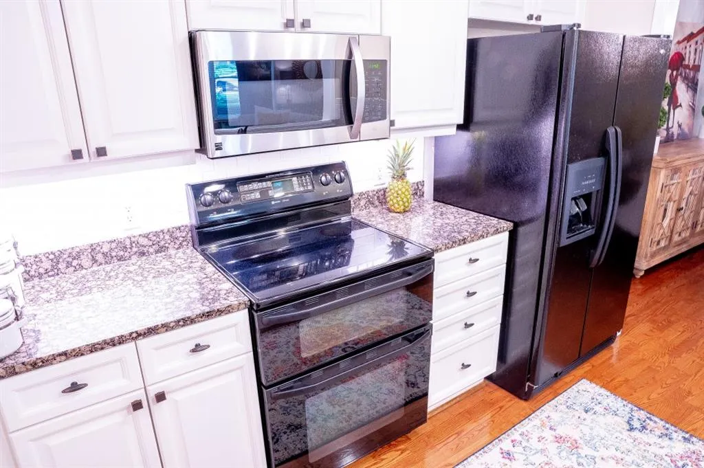 505 Bainbridge Drive, Atlanta, Georgia 30327, 2 Bedrooms Bedrooms, ,2 BathroomsBathrooms,Residential,Sold,505 Bainbridge Drive,6907653