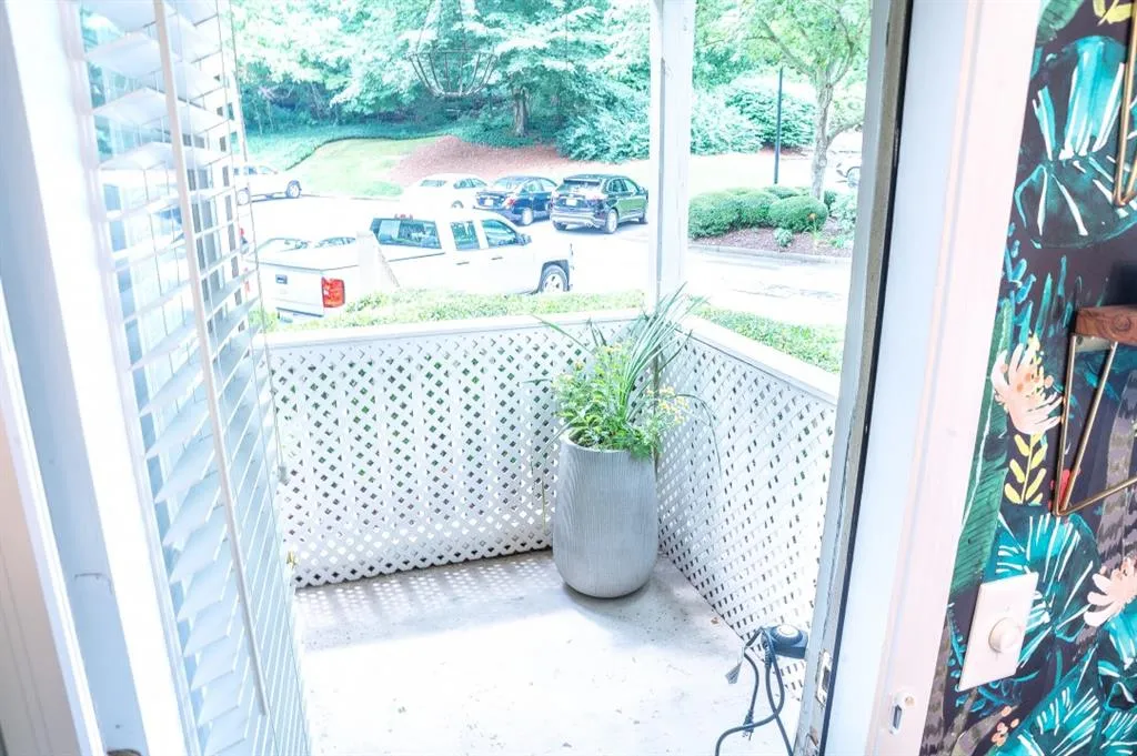 505 Bainbridge Drive, Atlanta, Georgia 30327, 2 Bedrooms Bedrooms, ,2 BathroomsBathrooms,Residential,Sold,505 Bainbridge Drive,6907653