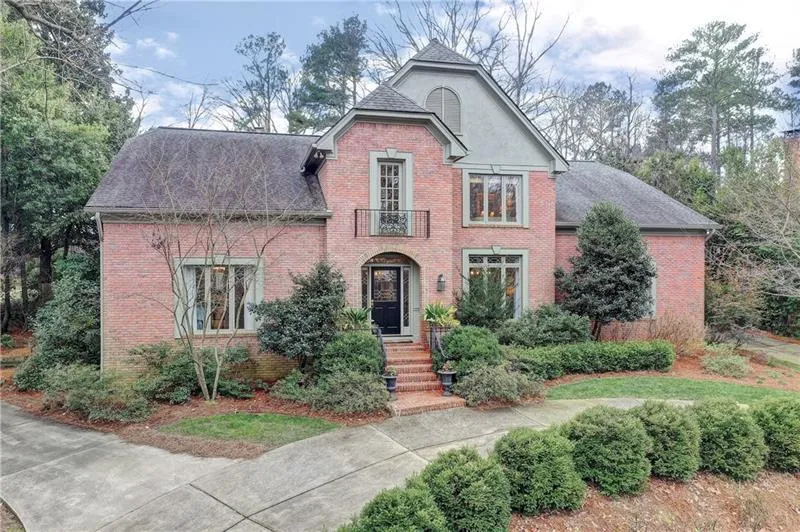 6000 River Chase Circle, Sandy Springs, Georgia 30328, 6 Bedrooms Bedrooms, ,5 BathroomsBathrooms,Residential,Sold,6000 River Chase Circle,6785415