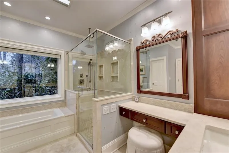 6000 River Chase Circle, Sandy Springs, Georgia 30328, 6 Bedrooms Bedrooms, ,5 BathroomsBathrooms,Residential,Sold,6000 River Chase Circle,6785415