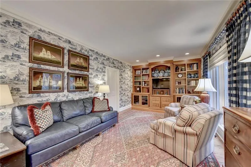 6000 River Chase Circle, Sandy Springs, Georgia 30328, 6 Bedrooms Bedrooms, ,5 BathroomsBathrooms,Residential,Sold,6000 River Chase Circle,6785415