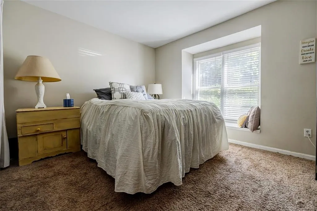 802 Abingdon Way, Sandy Springs, Georgia 30328, 2 Bedrooms Bedrooms, ,2 BathroomsBathrooms,Residential,Sold,802 Abingdon Way,7262433