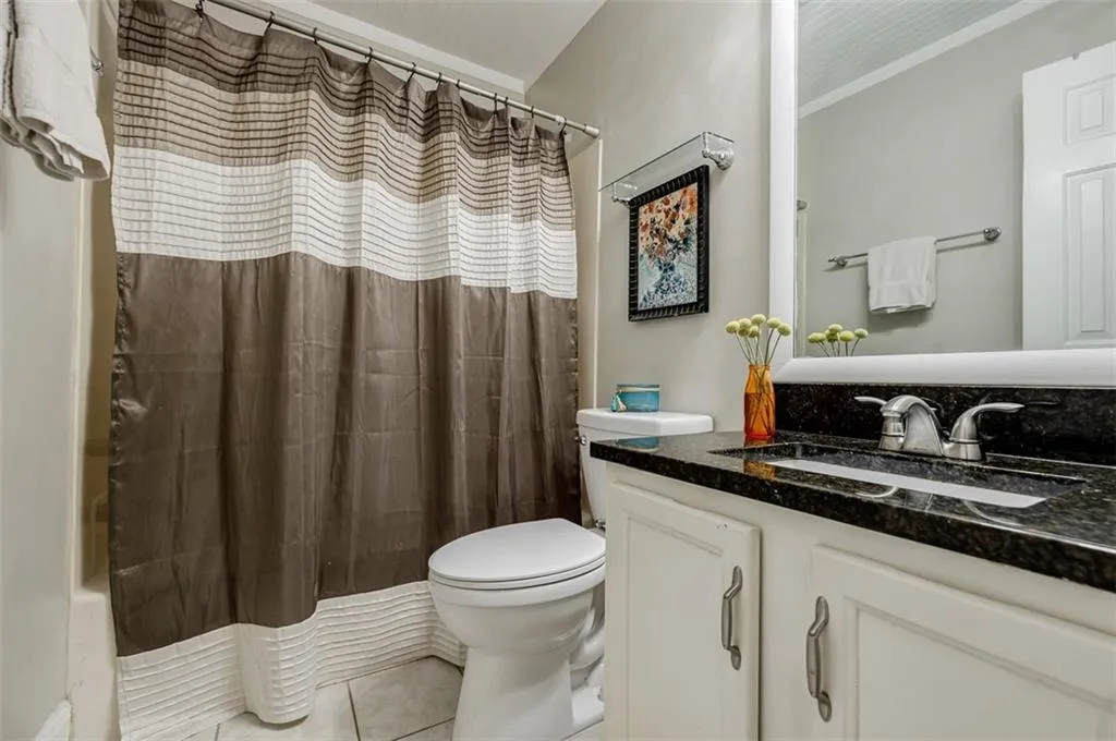 802 Abingdon Way, Sandy Springs, Georgia 30328, 2 Bedrooms Bedrooms, ,2 BathroomsBathrooms,Residential,Sold,802 Abingdon Way,7262433