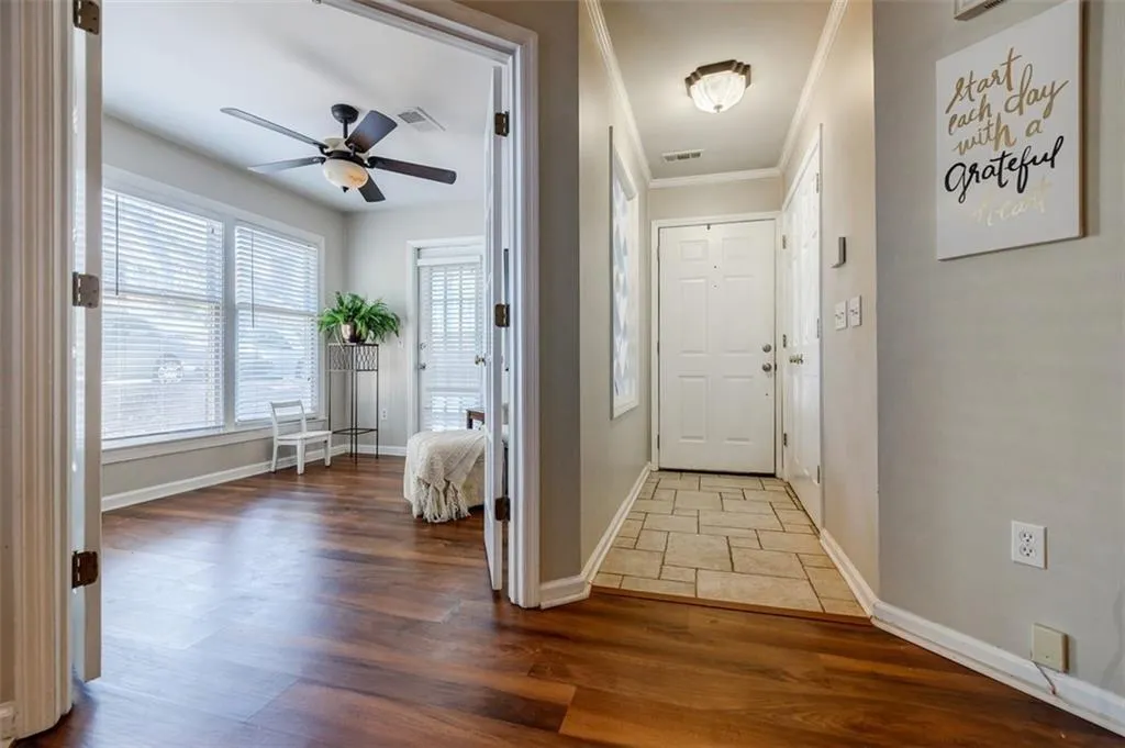 802 Abingdon Way, Sandy Springs, Georgia 30328, 2 Bedrooms Bedrooms, ,2 BathroomsBathrooms,Residential,Sold,802 Abingdon Way,7262433