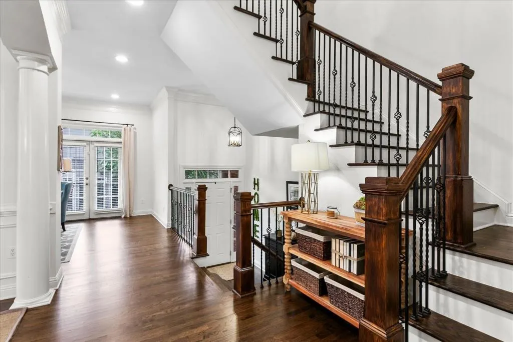 226 Meeting Lane, Sandy Springs, Georgia 30342, 4 Bedrooms Bedrooms, ,3 BathroomsBathrooms,Residential,Sold,226 Meeting Lane,7459235