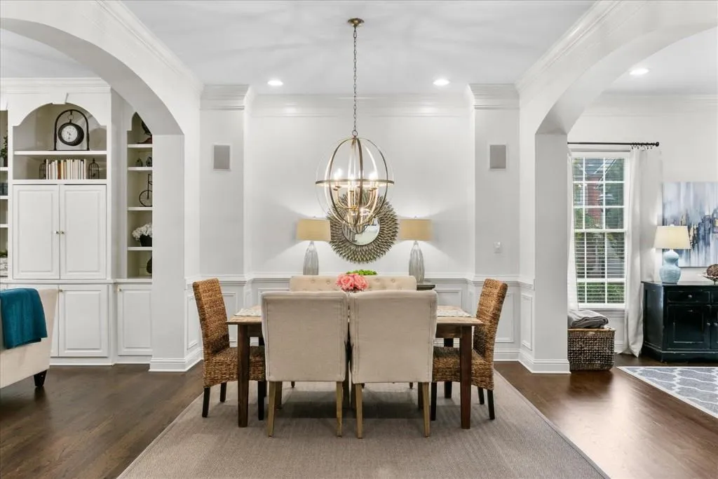226 Meeting Lane, Sandy Springs, Georgia 30342, 4 Bedrooms Bedrooms, ,3 BathroomsBathrooms,Residential,Sold,226 Meeting Lane,7459235