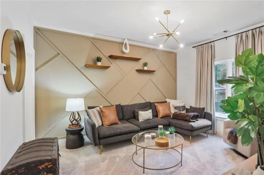 3667 Peachtree Road Ne Unit 16, Atlanta, Georgia 30319, 3 Bedrooms Bedrooms, ,3 BathroomsBathrooms,Residential,For Sale,3667 Peachtree Road Ne Unit 16,7622941