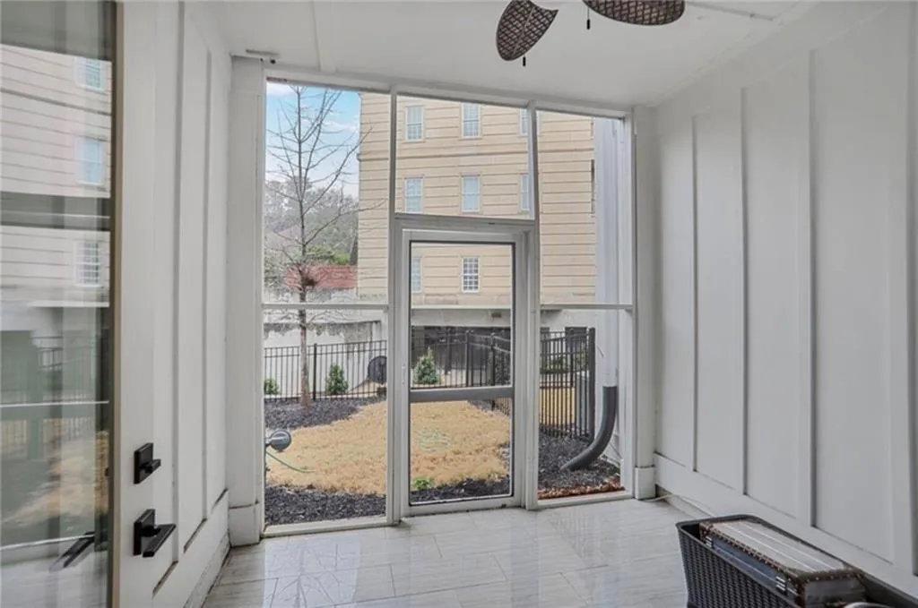 3667 Peachtree Road Ne Unit 16, Atlanta, Georgia 30319, 3 Bedrooms Bedrooms, ,3 BathroomsBathrooms,Residential,For Sale,3667 Peachtree Road Ne Unit 16,7622941