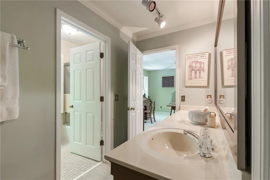 2680 Spalding Drive, Sandy Springs, Georgia 30350, 4 Bedrooms Bedrooms, ,3 BathroomsBathrooms,Residential,Sold,2680 Spalding Drive,6664601