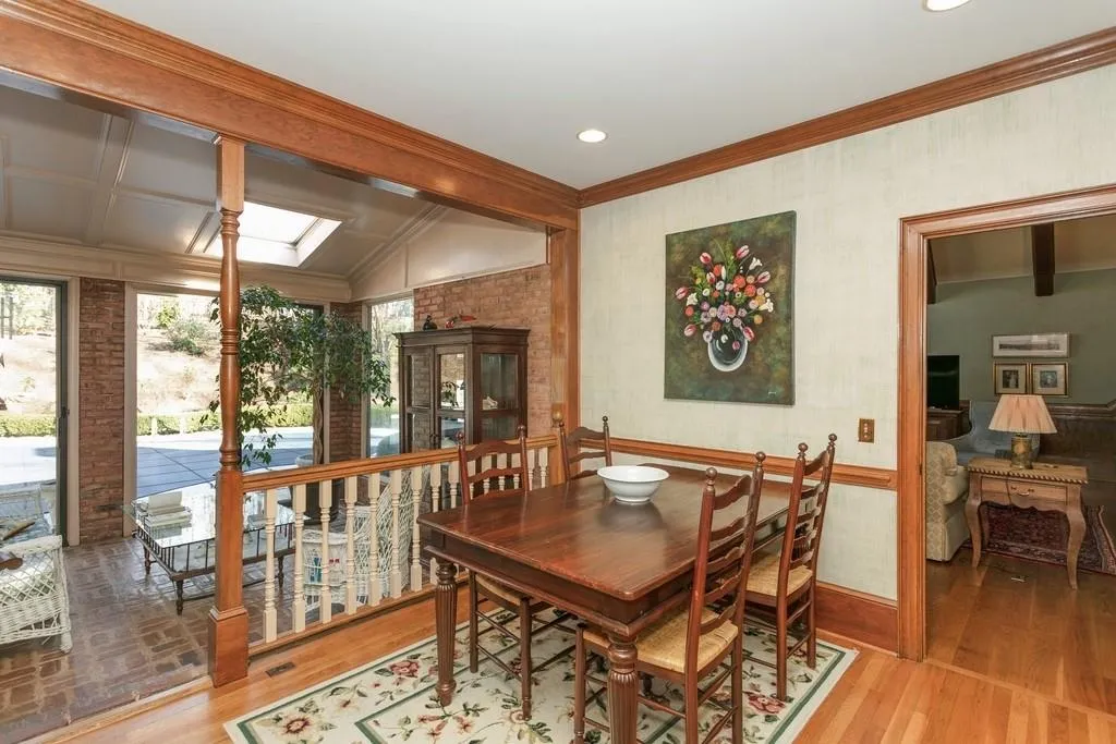 2680 Spalding Drive, Sandy Springs, Georgia 30350, 4 Bedrooms Bedrooms, ,3 BathroomsBathrooms,Residential,Sold,2680 Spalding Drive,6664601