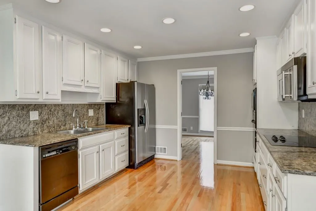 5795 Riverwood Drive, Atlanta, Georgia 30328, 5 Bedrooms Bedrooms, ,4 BathroomsBathrooms,Residential,Sold,5795 Riverwood Drive,5719667