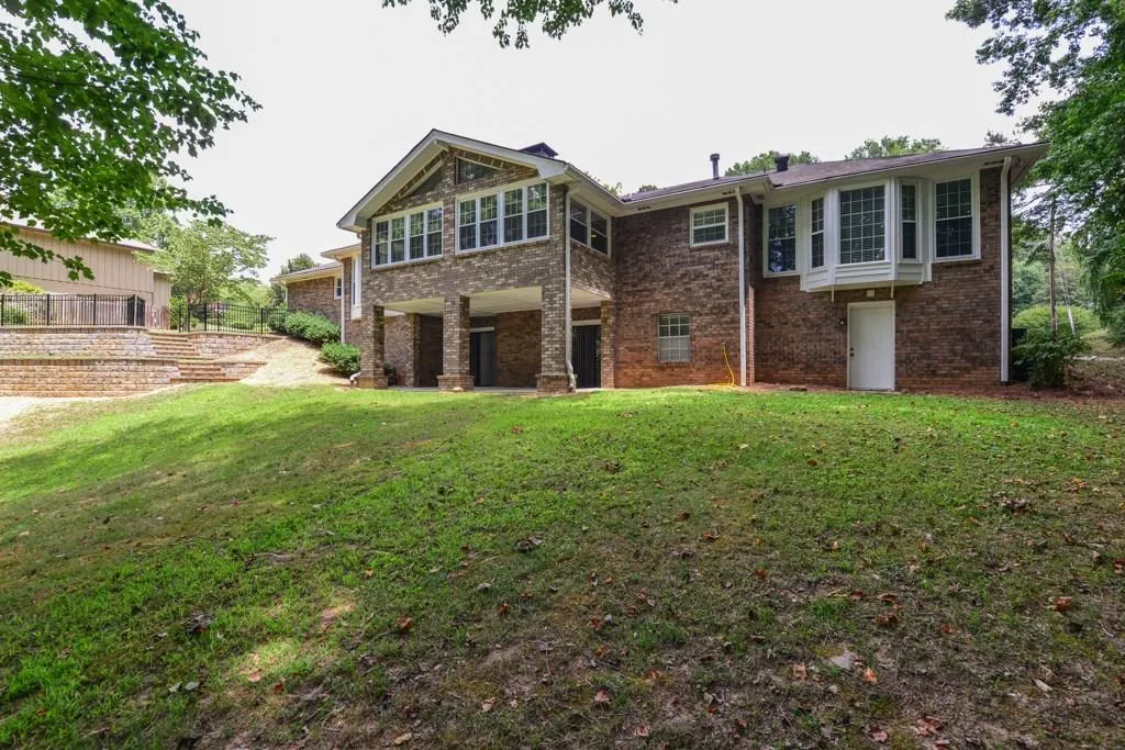 5795 Riverwood Drive, Atlanta, Georgia 30328, 5 Bedrooms Bedrooms, ,4 BathroomsBathrooms,Residential,Sold,5795 Riverwood Drive,5719667