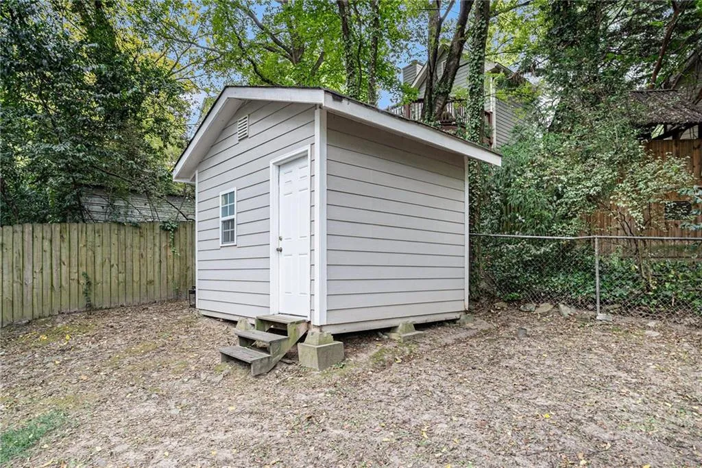 1812 Defoor Avenue Nw, Atlanta, Georgia 30318, 3 Bedrooms Bedrooms, ,2 BathroomsBathrooms,Residential,For Sale,1812 Defoor Avenue Nw,7675181