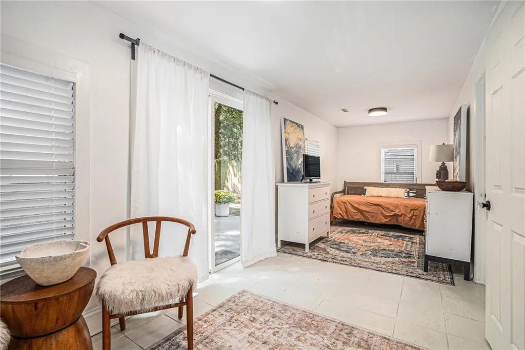 1812 Defoor Avenue Nw, Atlanta, Georgia 30318, 3 Bedrooms Bedrooms, ,2 BathroomsBathrooms,Residential,For Sale,1812 Defoor Avenue Nw,7675181