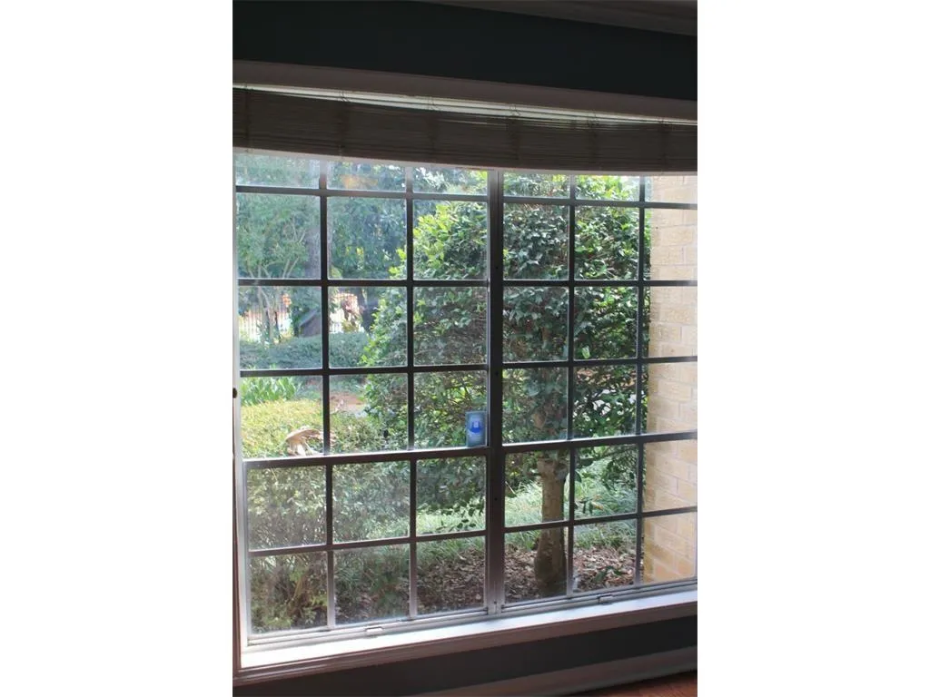 5400 Roswell Road Ne Unit P4, Sandy Springs, Georgia 30342, 2 Bedrooms Bedrooms, ,1 BathroomBathrooms,Residential,Sold,5400 Roswell Road Ne Unit P4,5813759