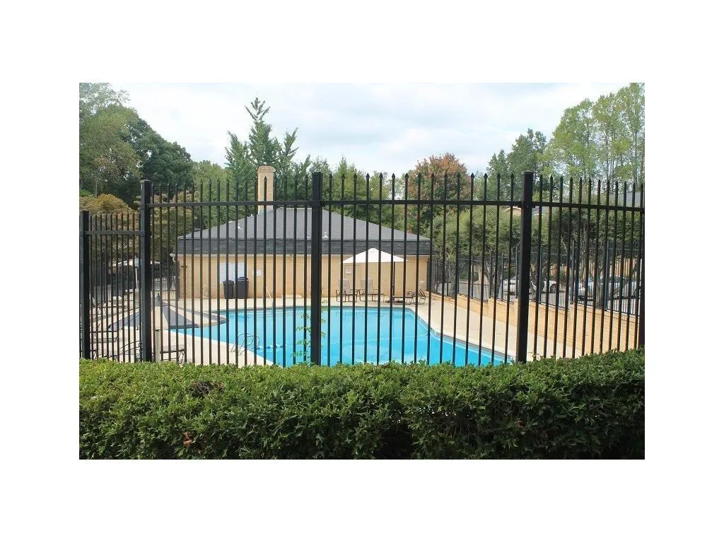 5400 Roswell Road Ne Unit P4, Sandy Springs, Georgia 30342, 2 Bedrooms Bedrooms, ,1 BathroomBathrooms,Residential,Sold,5400 Roswell Road Ne Unit P4,5813759